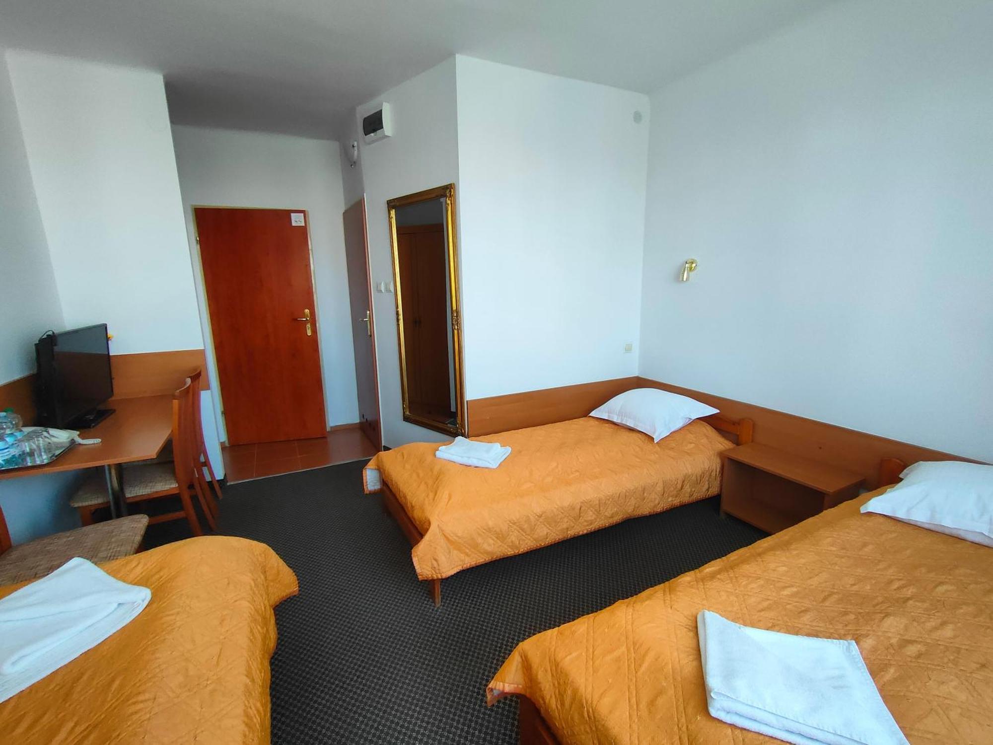 Hotelsลูบลิน ภายนอก รูปภาพ